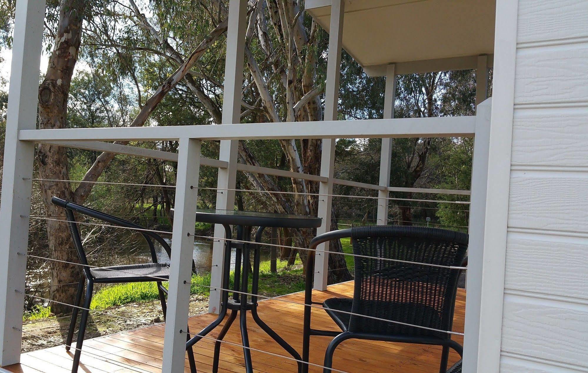 Yea Riverside Caravan Park エクステリア 写真