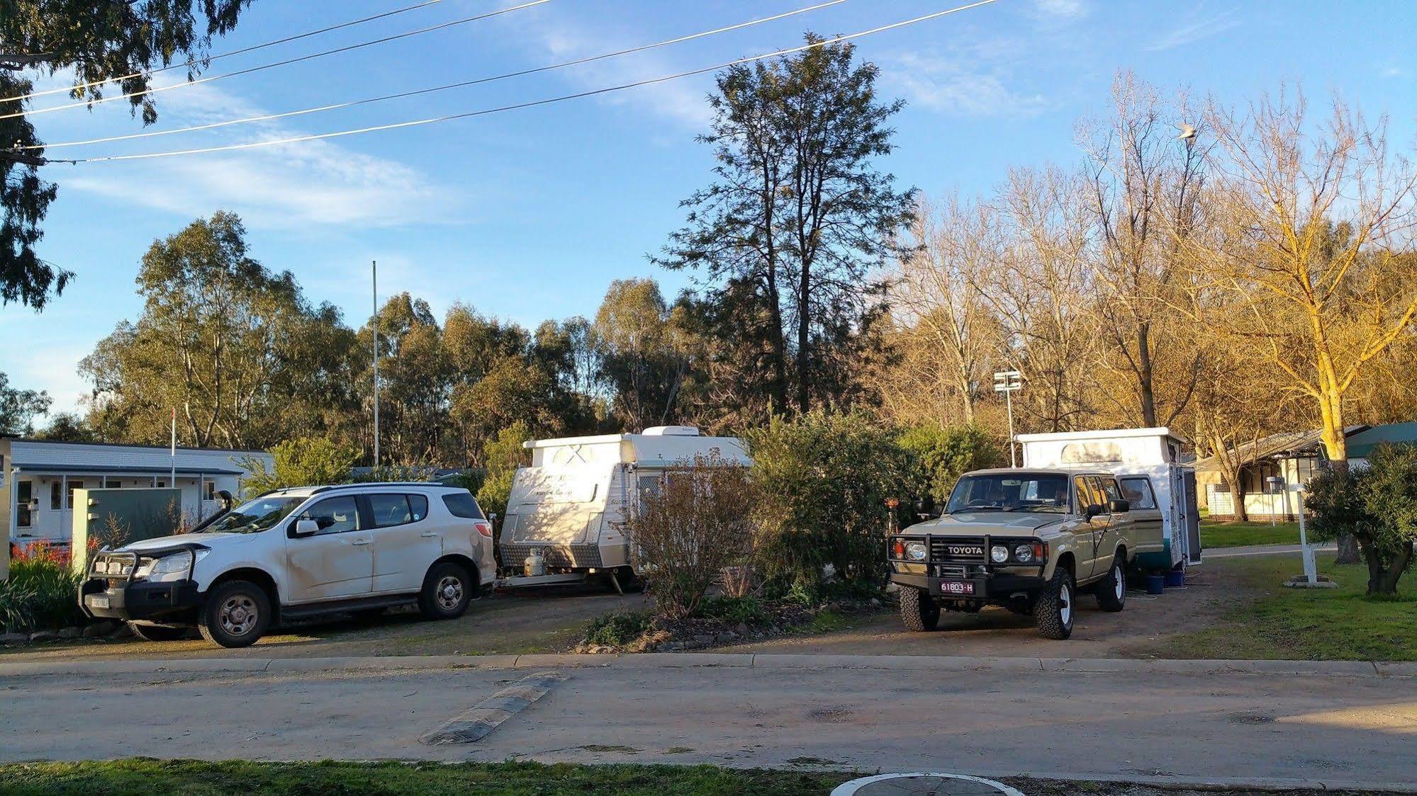 Yea Riverside Caravan Park エクステリア 写真