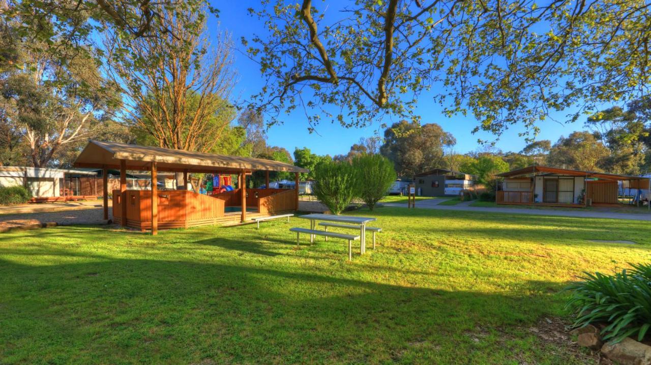 Yea Riverside Caravan Park エクステリア 写真
